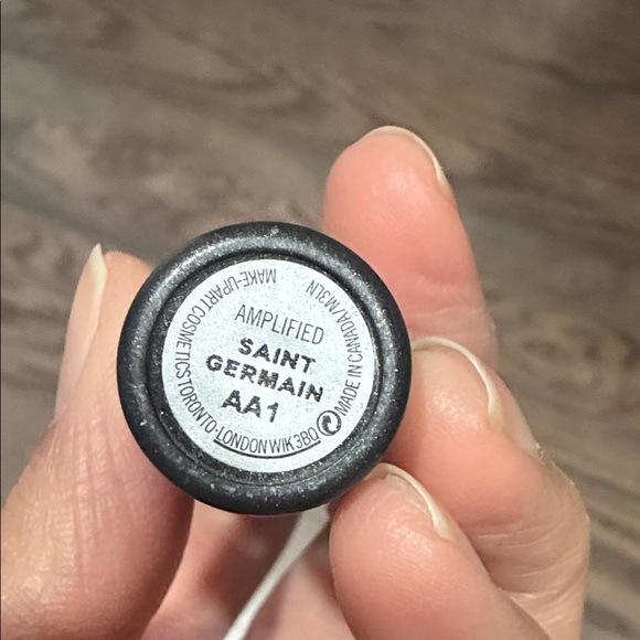 MAC Saint Germain Lipstick - Picture 2 of 4
